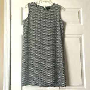 Adrienne Vittadini Shift Dress Size 8